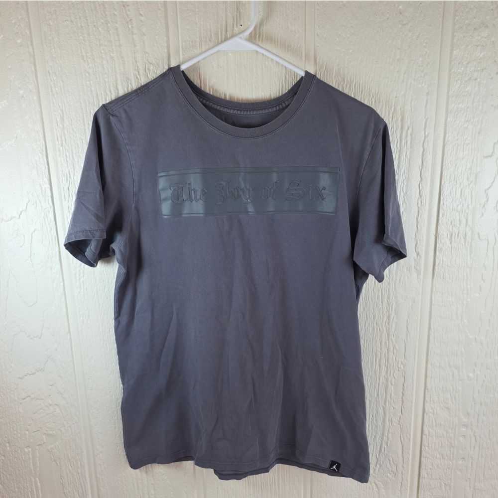 Men's Jordan Charcoal Short Sleeve Tee, Size Medium
